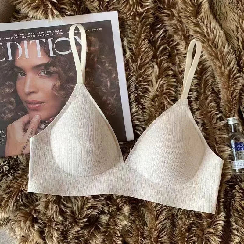 Seamless bra