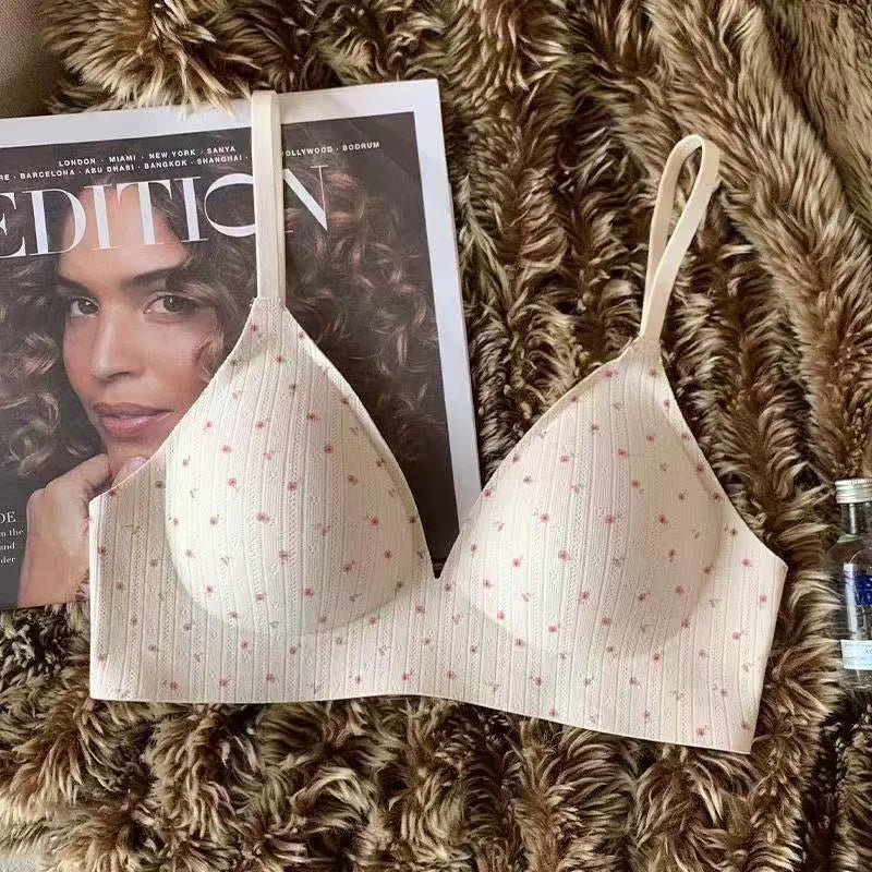 Seamless bra
