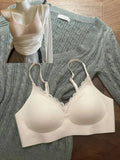 Seamless bra